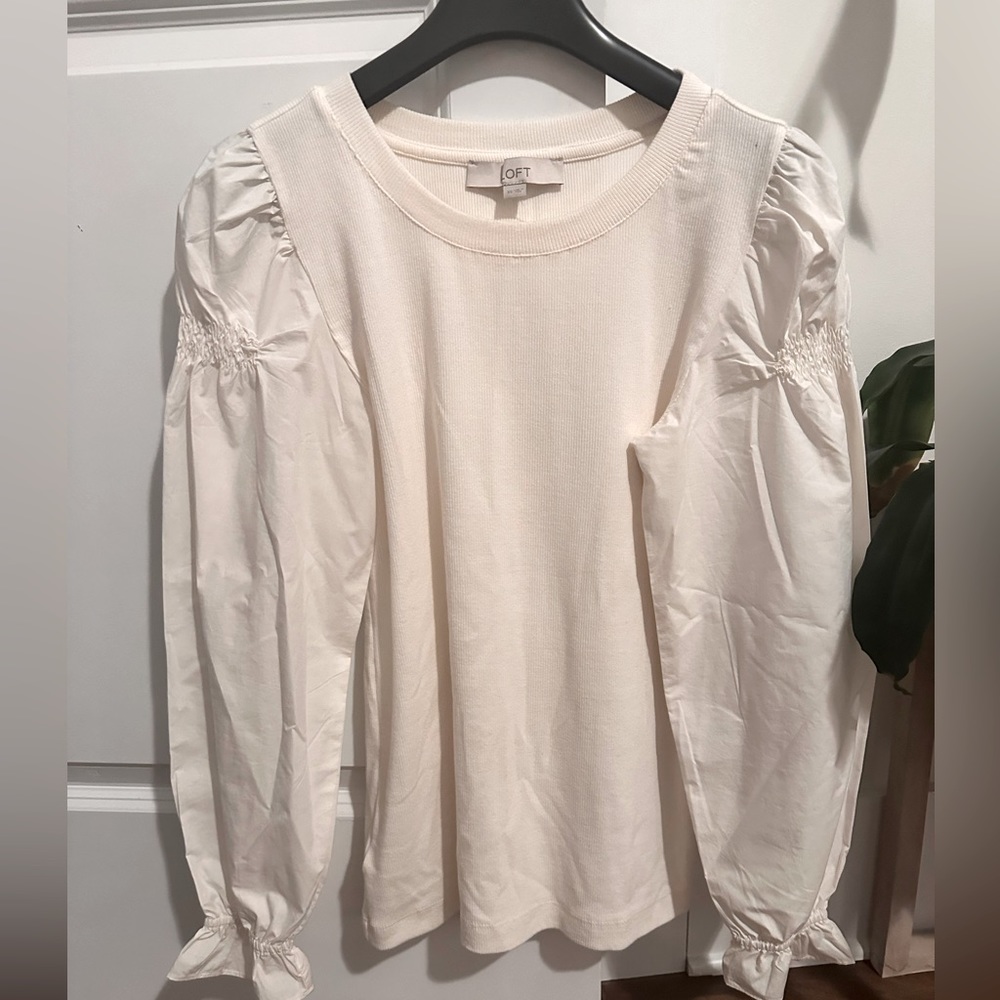 LOFT - White Puff Sleeve Long Sleeve Shirt - women’s XS